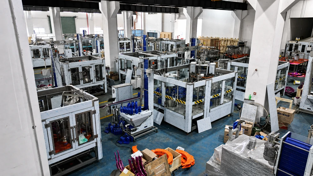Beverage Packaging Machine Assembly Workshop